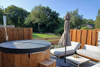 Gemütliche Villa mit Sauna und Whirlpool