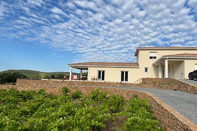 Villa Esquirol con vista e piscina