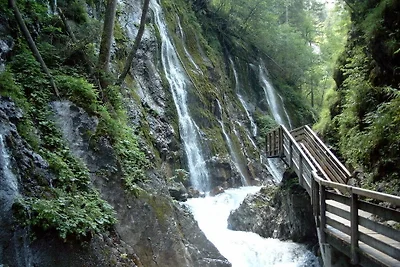 Haus Brunneck Rifugio moderno