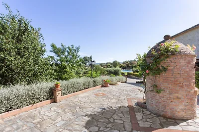Großzügiges Ferienhaus in Volterra mit Pool
