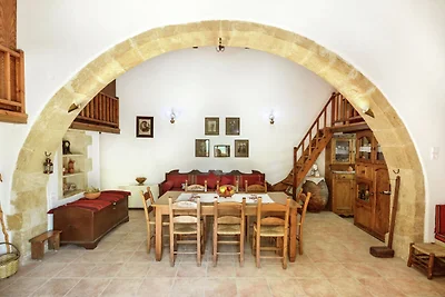 Schönes Ferienhaus in Kalamitsi Alexandrou
