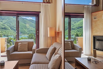 Schönes Ferienhaus in Scanno mit Terrasse