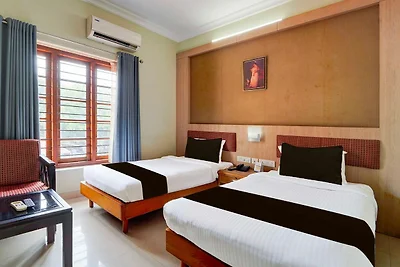 Collezione O MG Road Trivandrum