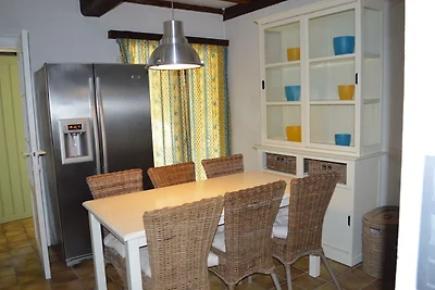 Komfortables Ferienhaus mit privatem Pool