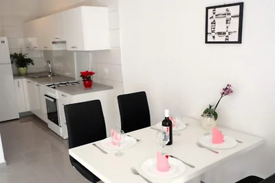Paradise Apartments-Apartman with sea view an...