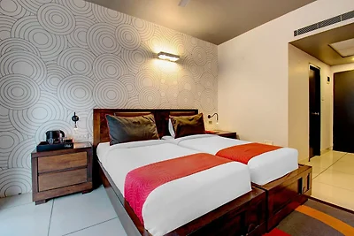 Super Townhouse Ulsoor