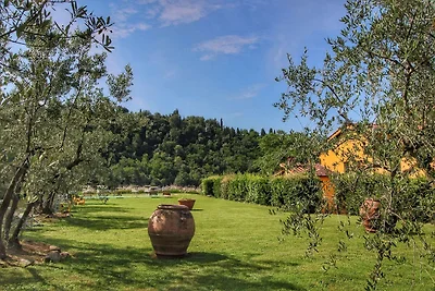 Moderna casa vacanze con piscina