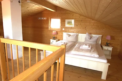 Großzügiges Ferienhaus im Landhausstil im Vit...