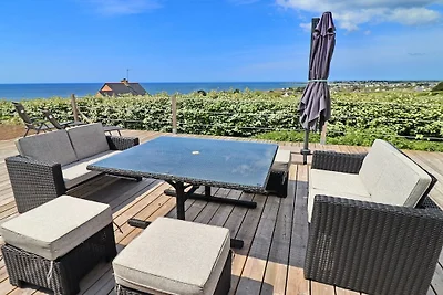Ferienhaus in Plouhinec mit Terrasse