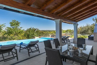 Villa in Porec mit Schwimmbecken