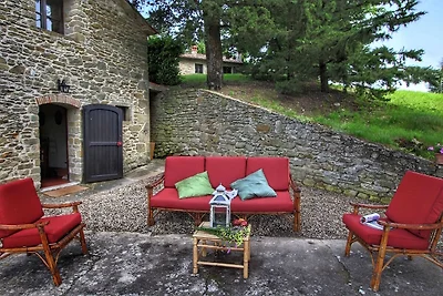 Caratteristico cottage con piscina