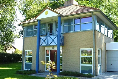 Geräumiges Ferienhaus mit Garten in...