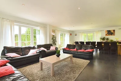 Ferienhaus in Lierneux mit eigenem Garten und...
