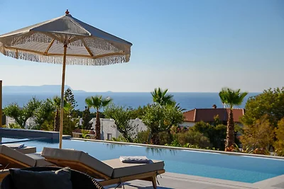 Spaziosa villa con piscina a Heraklion