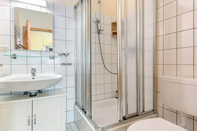 Appartement 3, Maison près de la forêt