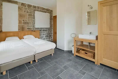 Gemütliche Wohnung 2, Schloss aus dem 16.