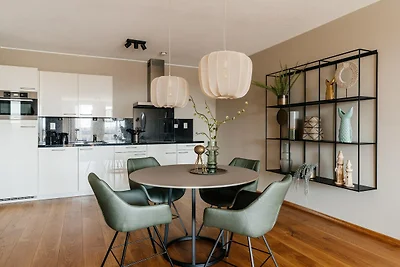 Modernes Apartment in Den Haag mit Balkon