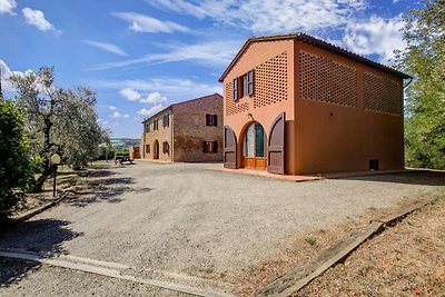 Landferienhaus in Gambassi Terme mit Garten