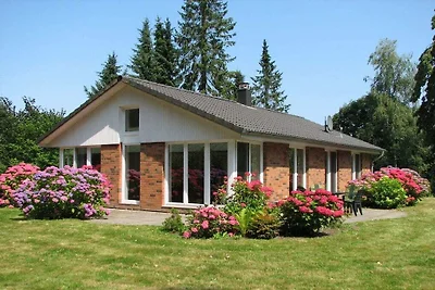 Ferienhaus in Ulsnis mit Schwimmbecken