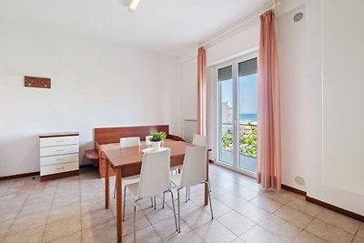 Apartment an der Rivazzurra-Promenade nahe be...