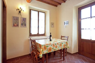 Farmhouse in Loro Ciuffenna with swimming...