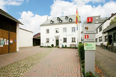 Apartment in Bollendorf mit Garten