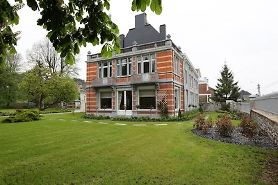 Gemütliches Ferienhaus in Wanze mit Sauna