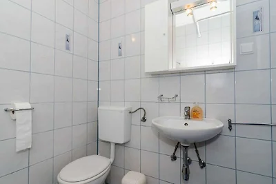 Guest House Daniela - Double Room with Balcon...