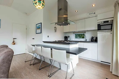 Charmant chalet met vaatwasser in Noordwijk