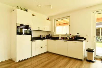 Villa in Kamperland mit Schwimmbecken
