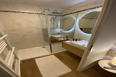 Monolocale con vasca idromassaggio