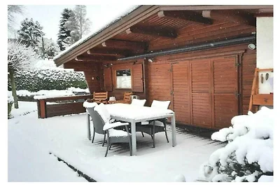 Holzhaus Hubertus am Hennesee