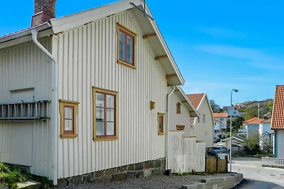 6 persone case ad LYSEKIL