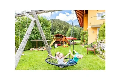 Apartamento en Wagrain con piscina.