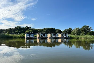 Hausboot in Łazy am Jamno-See & Meer