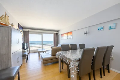 Bellissimo appartamento con vista sul mare