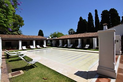 Luxurious Villa in Marbella with Swimming...