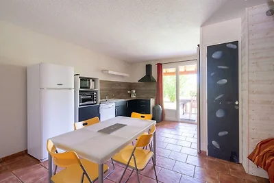 Pittoresca villa sulla spiaggia a...