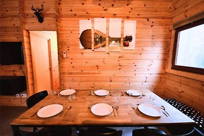 Ardennenchalet mit Balkon und Sauna