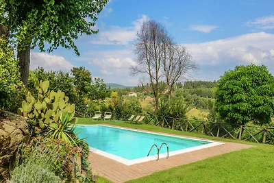 Moderna casa vacanze con piscina