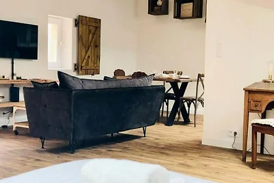 Le Boudoir de ThÃ¯s, stadscentrum, LR120