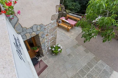 Ferienhaus in Polje mit Garten