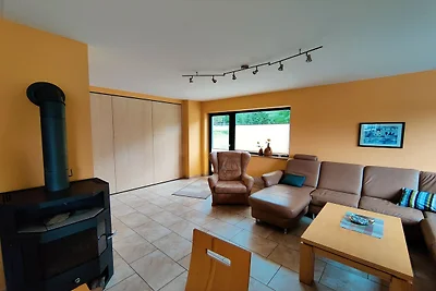 Ruime vakantiewoning met houtkachel