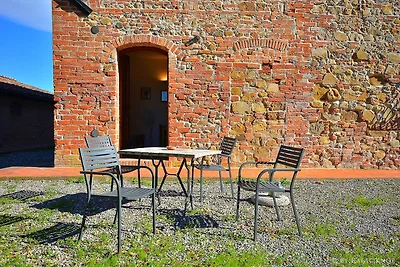 Wohnung mit Schwimmbad und Klimaanlage