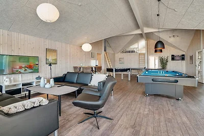 Luxe villa met zwembad in Grena