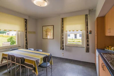 Moderna casa vacanze con piscina