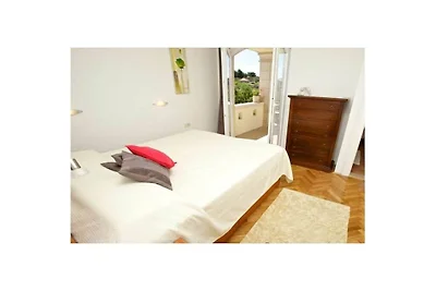 Villa a Mirca, Brač con piscina