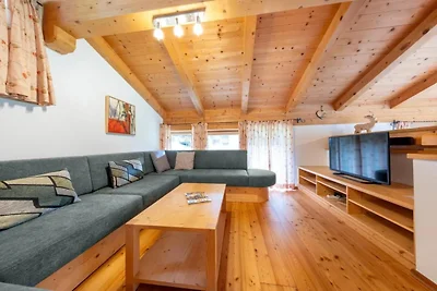 Skichalet in Pinzgau met balkon