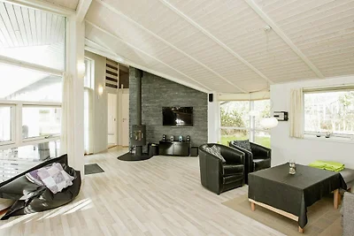 Modernes Refugium mit Sauna -- By Traum...