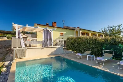 Vista Mar mit Pool